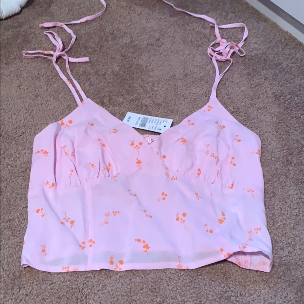 Cute pink top